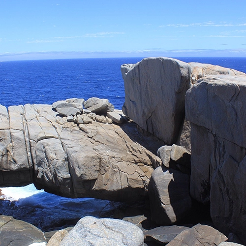 Albany, Natural bridge