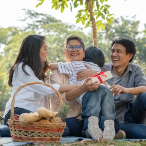 Candid Moments That Make Family Outing Photos Special