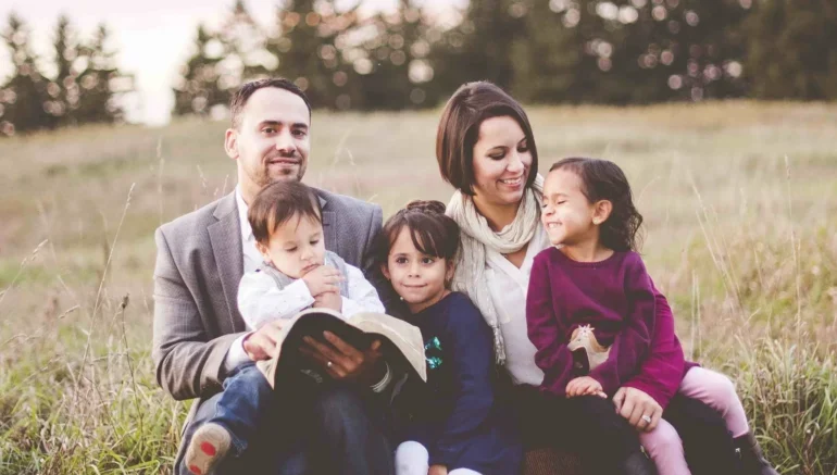 Family Portraits Step by Step Guide for 2025 Step by Step Guide for Family Portraits in 2025