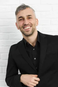 Headshot Cropping Tips for a Polished Look