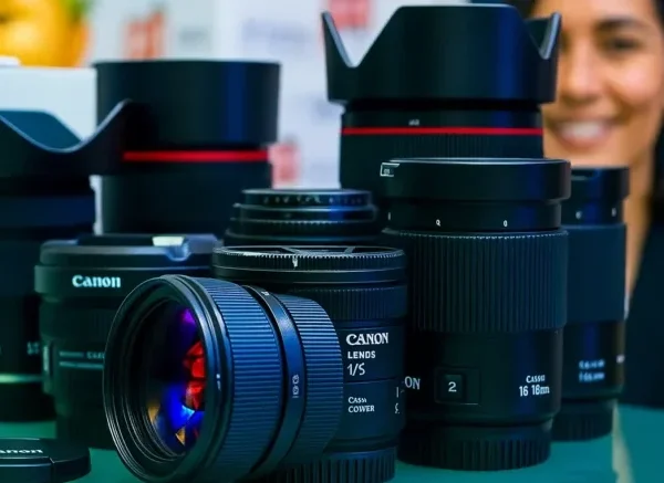 5 Incredible 50mm Canon Lenses Take Magic