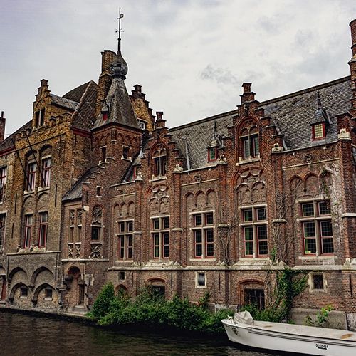 Bruges, Bruges canal, Architecture