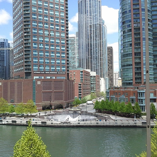 Chicago, River walk, Downtown