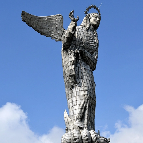 Ecuador, Quito, Statue of mary