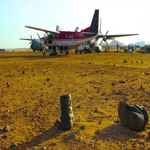 Caravan, Military boots, Chad