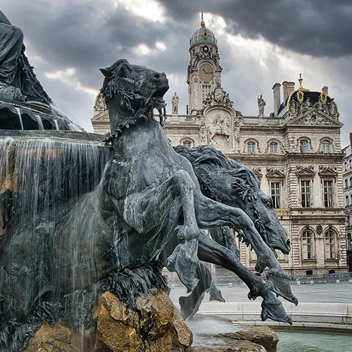 Lyon, Place des terreaux, Fountain