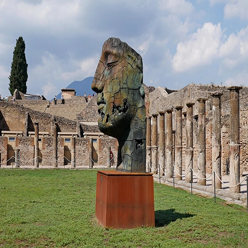 Pompeii, Statue, Naples