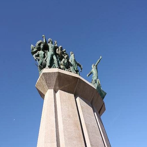 Pueblo Puntano Monument of Independence