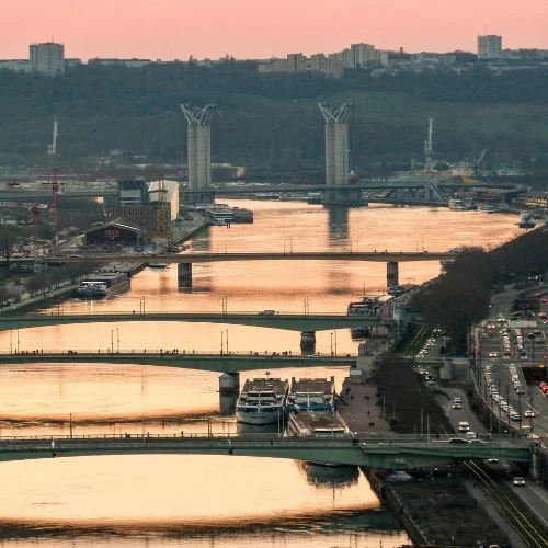 Rouen, Bridges, River