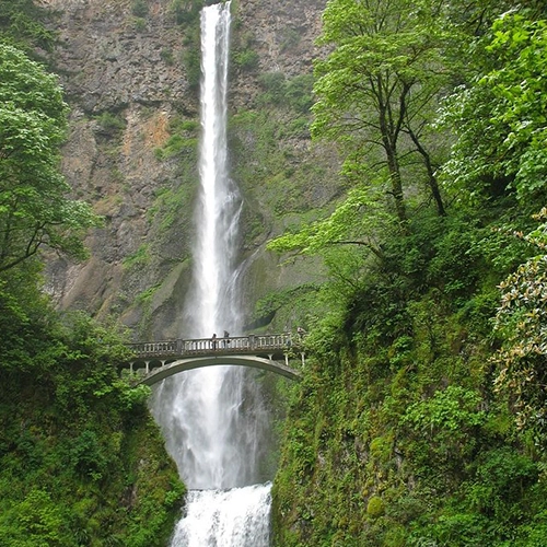 multnomah falls benson bridge oregon-usa