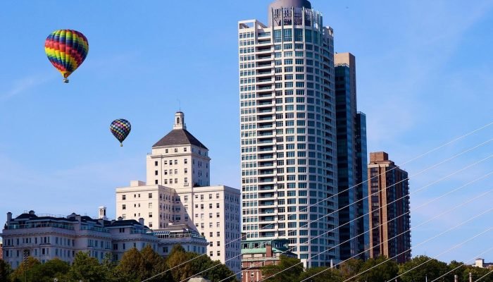 Milwaukee, Milwaukee skyline